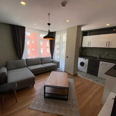 London * Αττάλεια