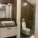 London Hotel