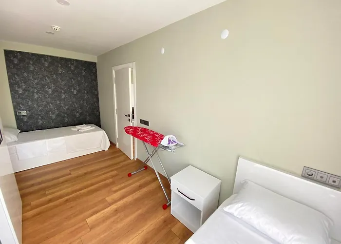 Hotel London *